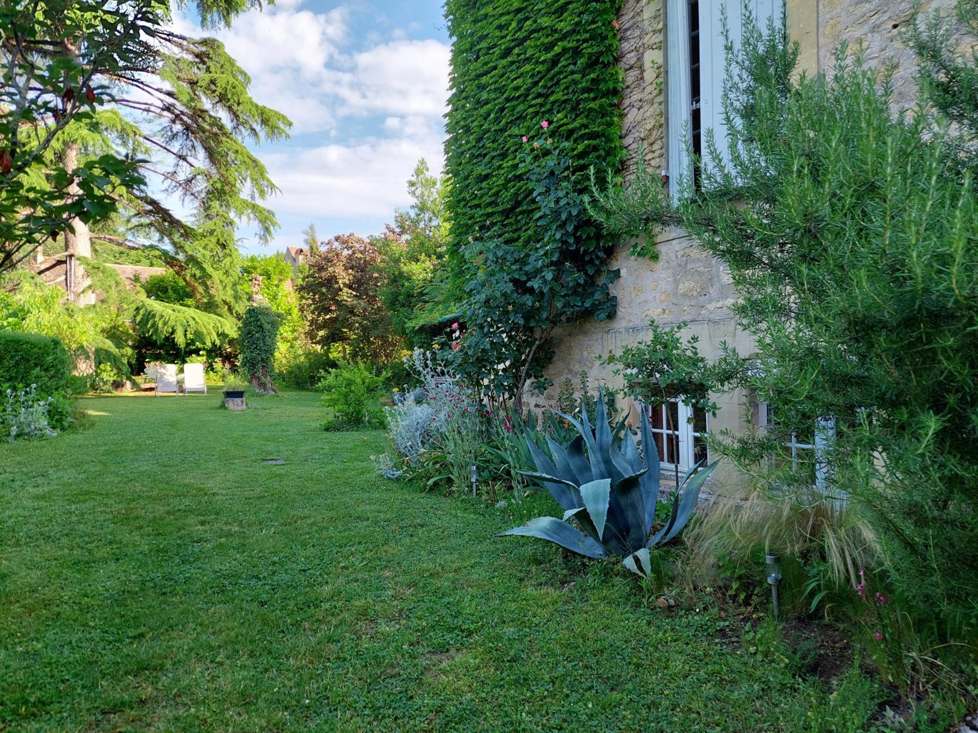 Rue Du Chateau Lalinde エクステリア 写真